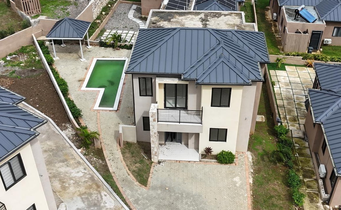 Third image of 27- Ocho Rios Country Club in Ocho Rios, St. Ann, Jamaica - property is For Rent