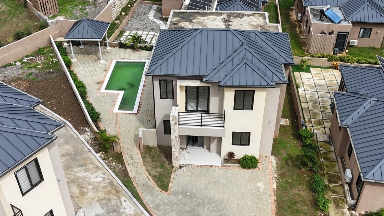 Third image of 27- Ocho Rios Country Club in Ocho Rios, St. Ann, Jamaica - property is For Rent