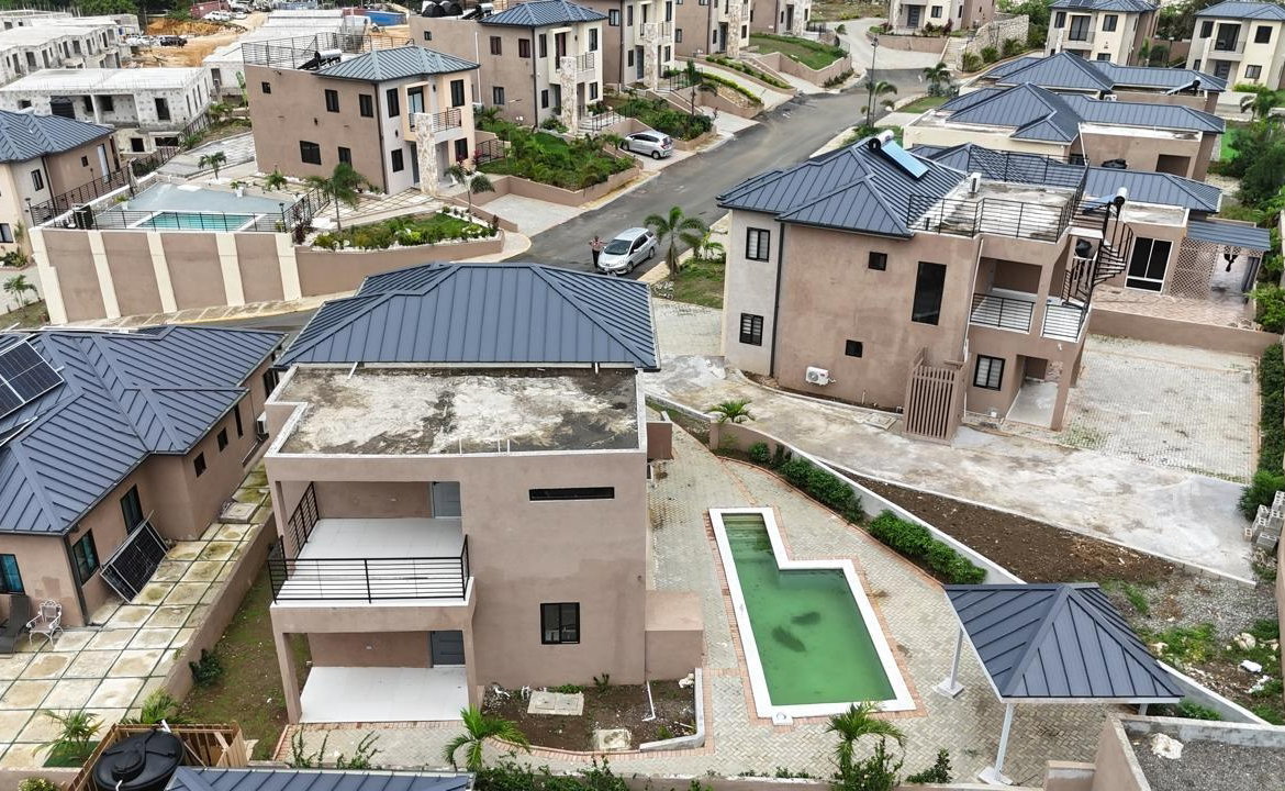 Fourth image of 27- Ocho Rios Country Club in Ocho Rios, St. Ann, Jamaica - property is For Rent