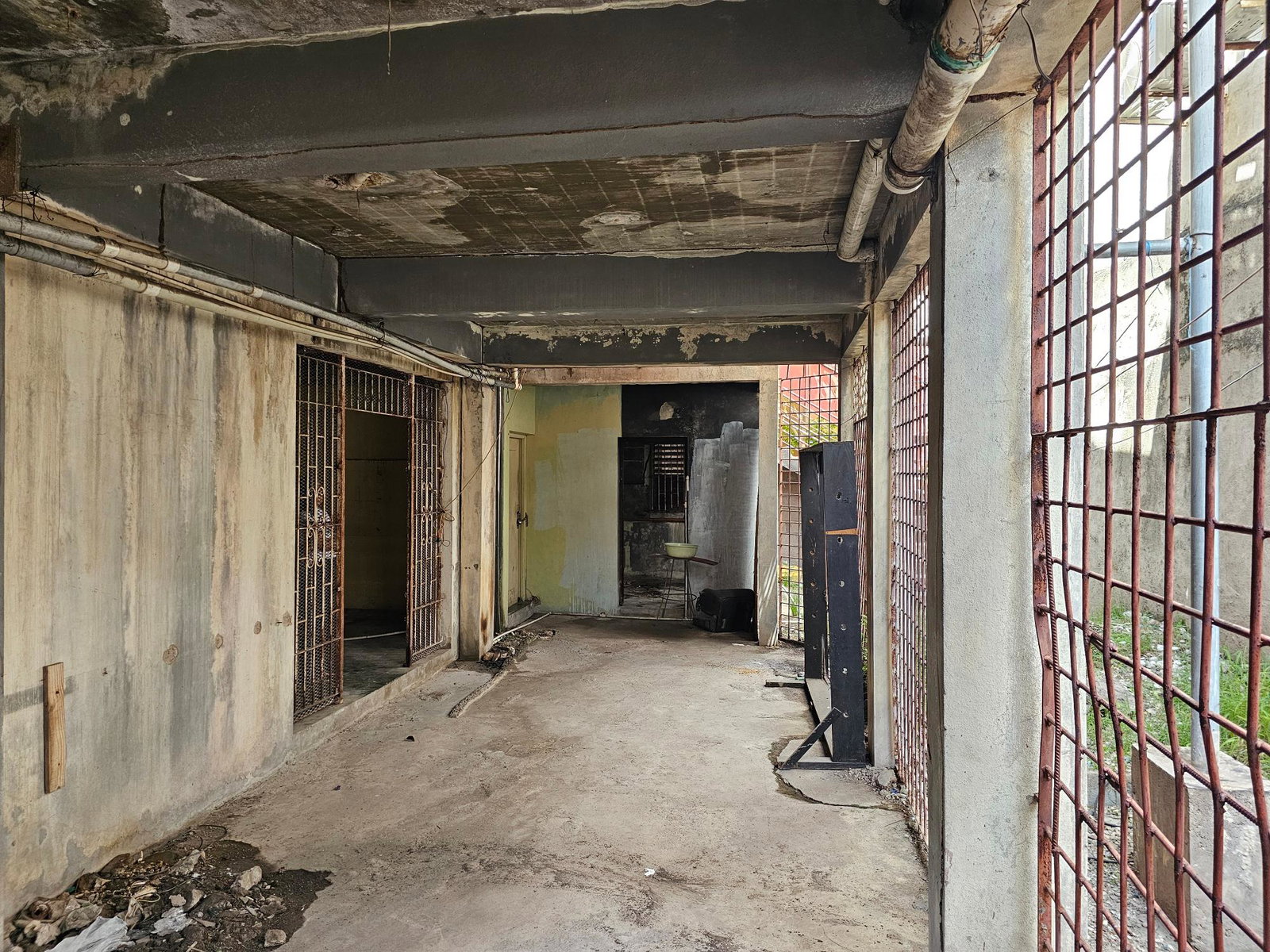 Mixed-Use-Commercial-Residential-Property-for-Sale-in-St.-Ann-Jamaica Sixth image of 7 James Avenue in Ocho Rios, St. Ann, Jamaica - property is For Sale