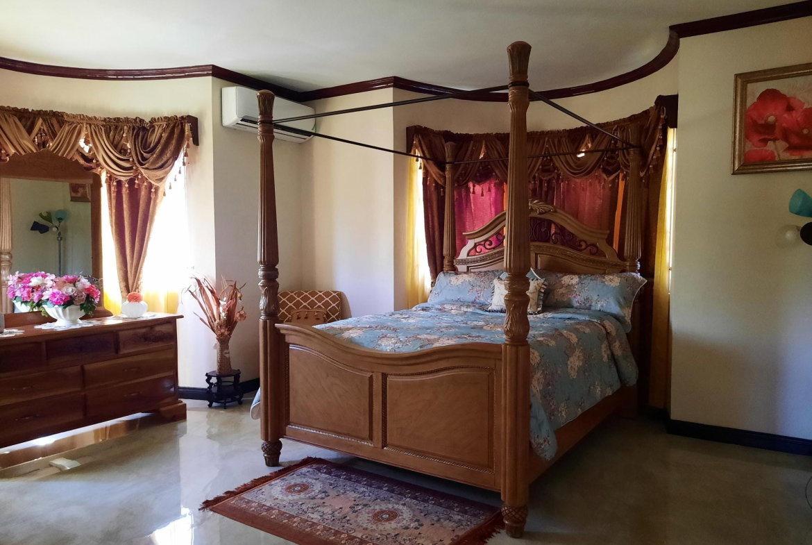 Tenth image of 422 Davia Shorty, Orchard Gar in Hopewell, Hanover, Jamaica - property is For Rent