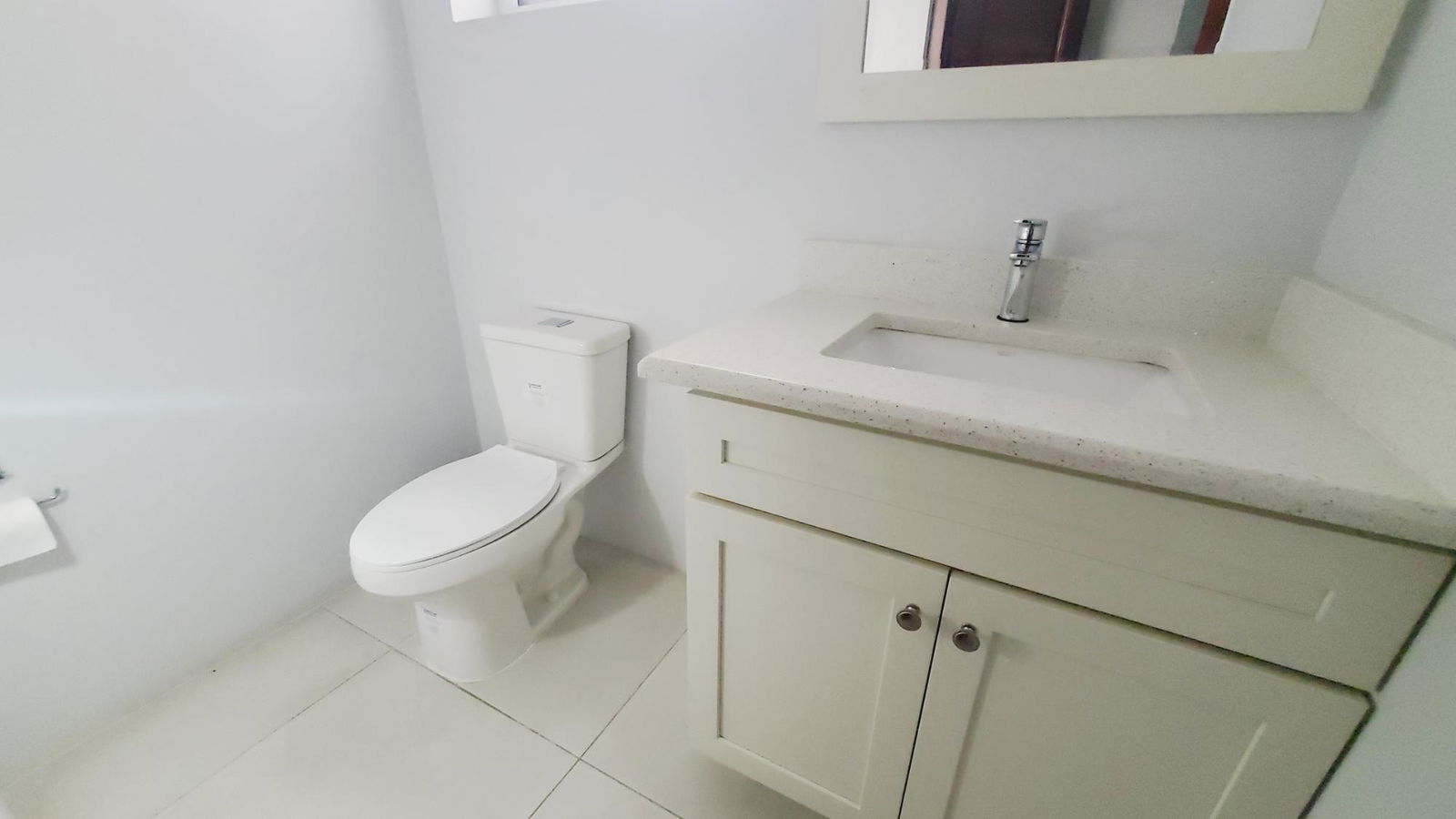 Thirteenth image of B301-5 Long Lane in Kingston 8, St. Andrew, Jamaica - property is For Sale