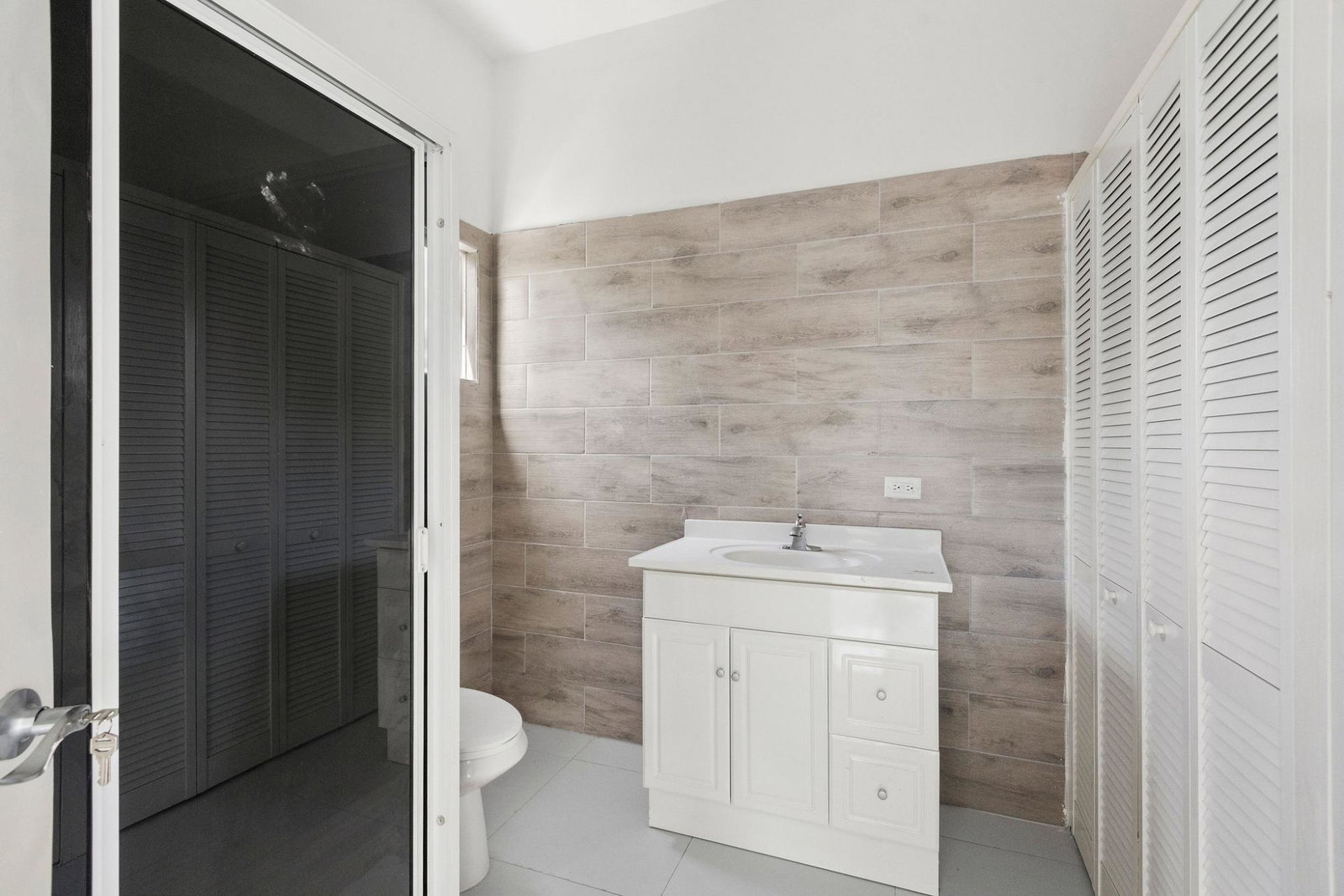 Eleventh image of Apt. 7-12 Chalmers Avenue in Kingston 10, St. Andrew, Jamaica - property is For Sale
