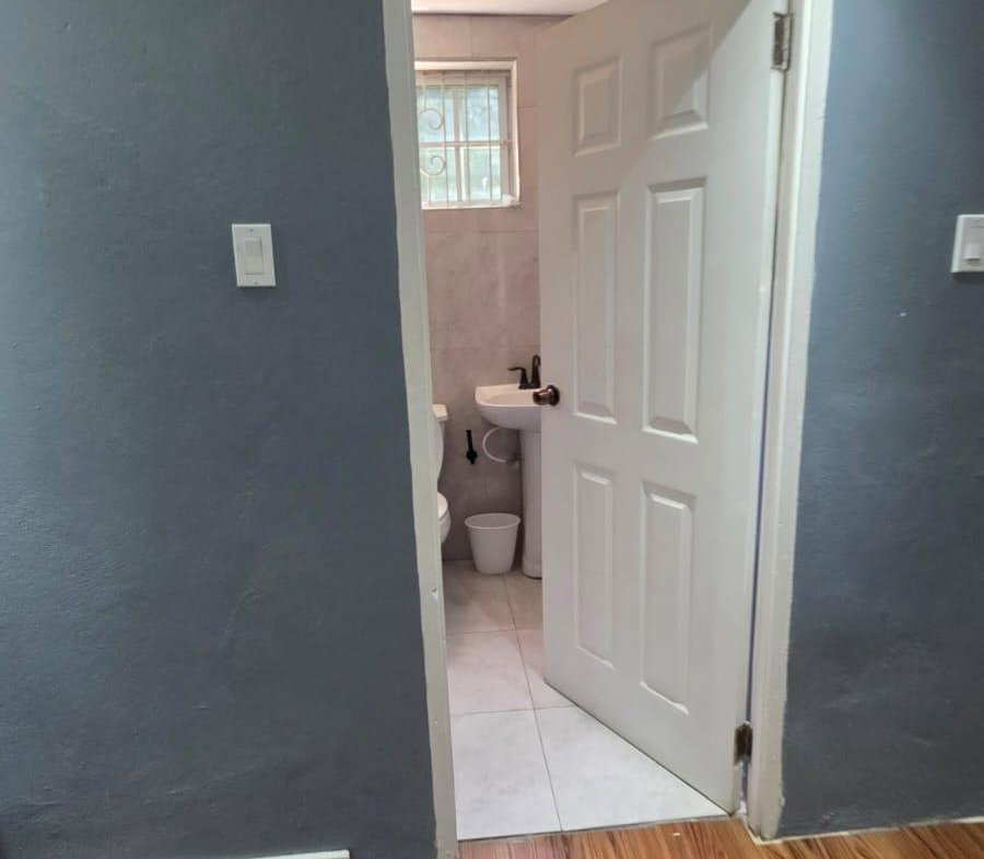 Eighth image of Apt-17d Country Manor Apartments in Ocho Rios, St. Ann, Jamaica - property is For Rent