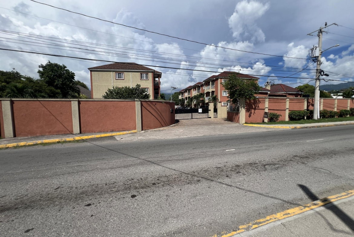 Thirteenth image of 25- Fairway Ave in Kingston 5, St. Andrew, Jamaica - property is For Rent