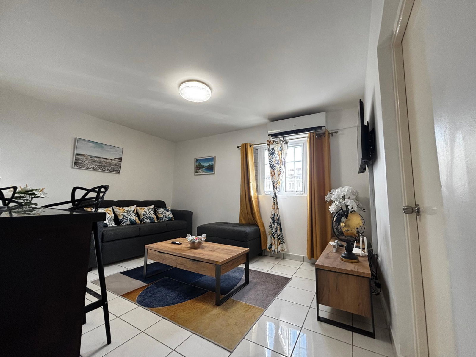 Eleventh image of 508-114-116 Constant Spring Road in Kingston 8, St. Andrew, Jamaica - property is For Rent