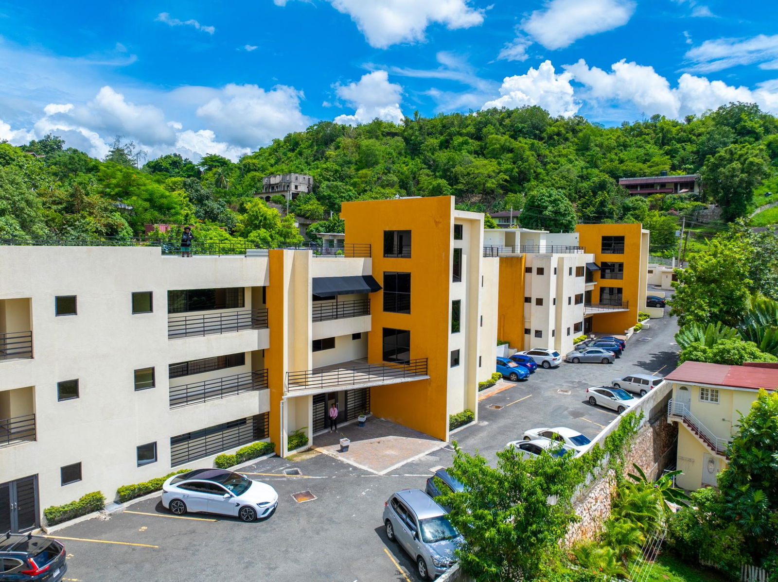 Fifth image of 15-171 Red Hills Road in Kingston 19, St. Andrew, Jamaica - property is For Rent