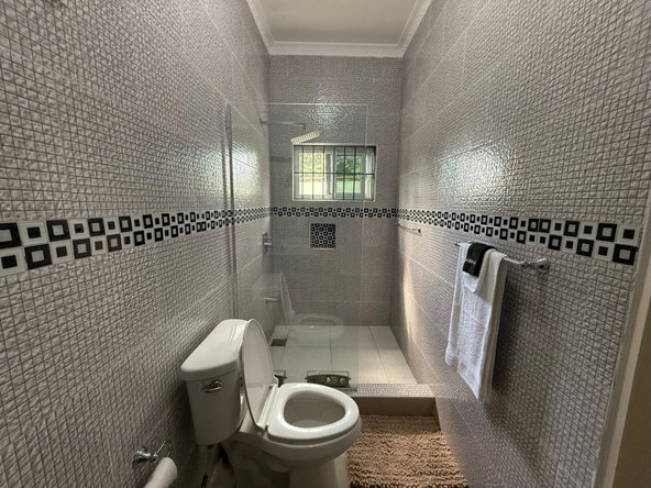 Thirteenth image of 2-19 Roehampton Drive in Kingston 19, St. Andrew, Jamaica - property is For Rent