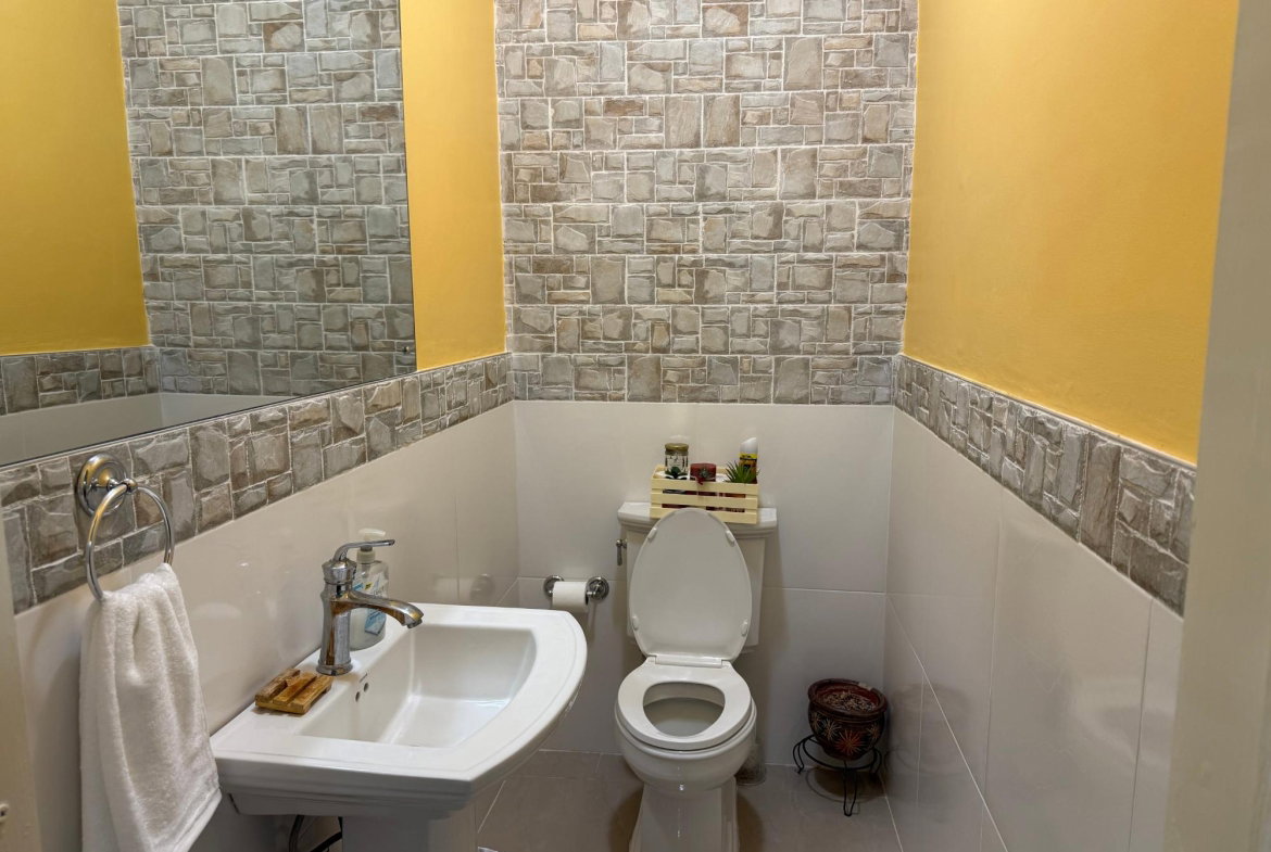 Seventh image of 2-19 Roehampton Drive in Kingston 19, St. Andrew, Jamaica - property is For Rent