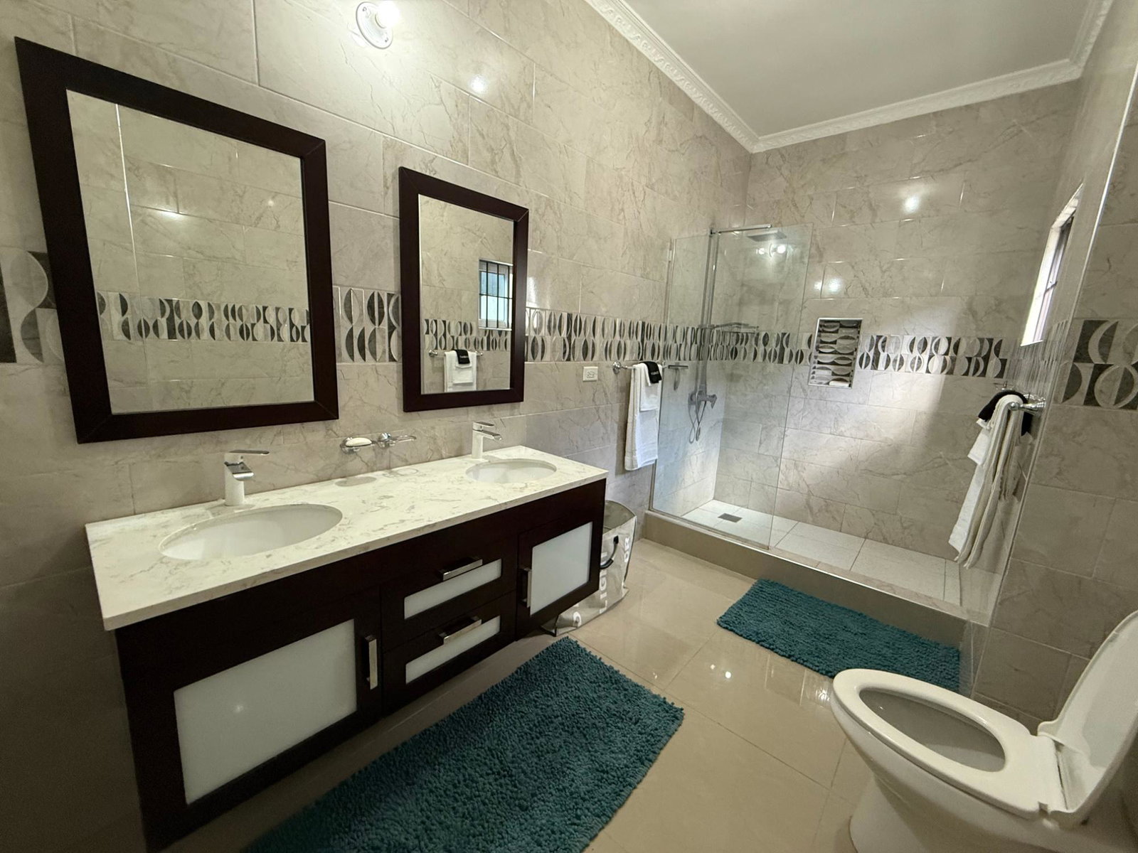 Eighth image of 2-19 Roehampton Drive in Kingston 19, St. Andrew, Jamaica - property is For Rent