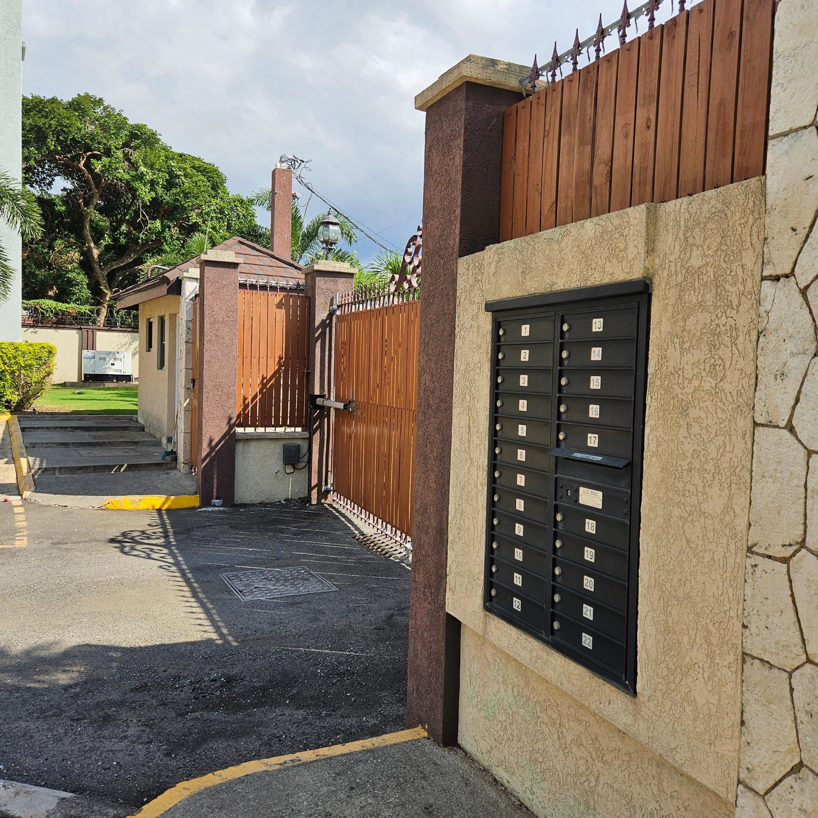 Nineteenth image of 10-4 East Avenue in Constant Spring P.O., St. Andrew, Jamaica - property is For Sale