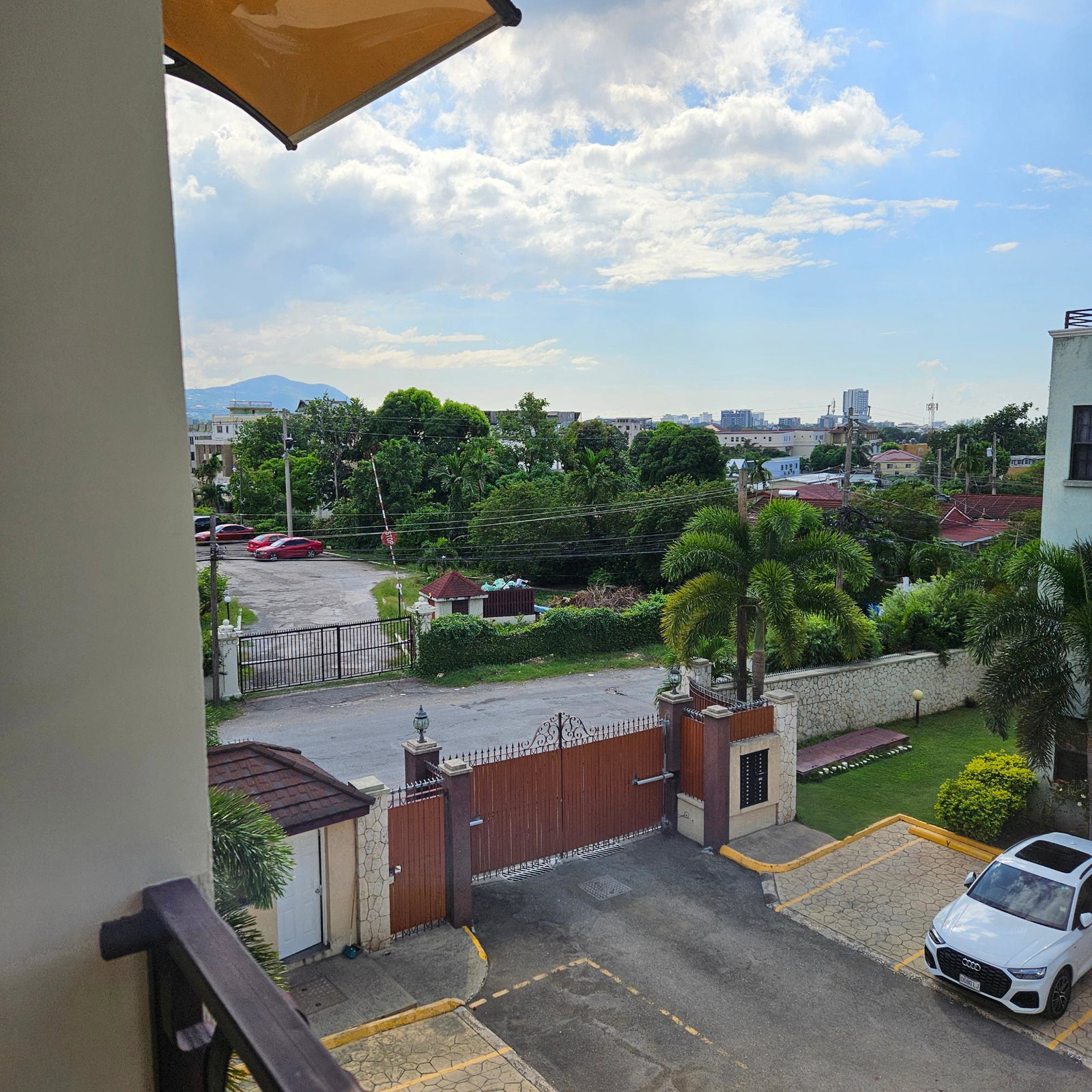 Twenty-Ninth image of 10-4 East Avenue in Constant Spring P.O., St. Andrew, Jamaica - property is For Sale