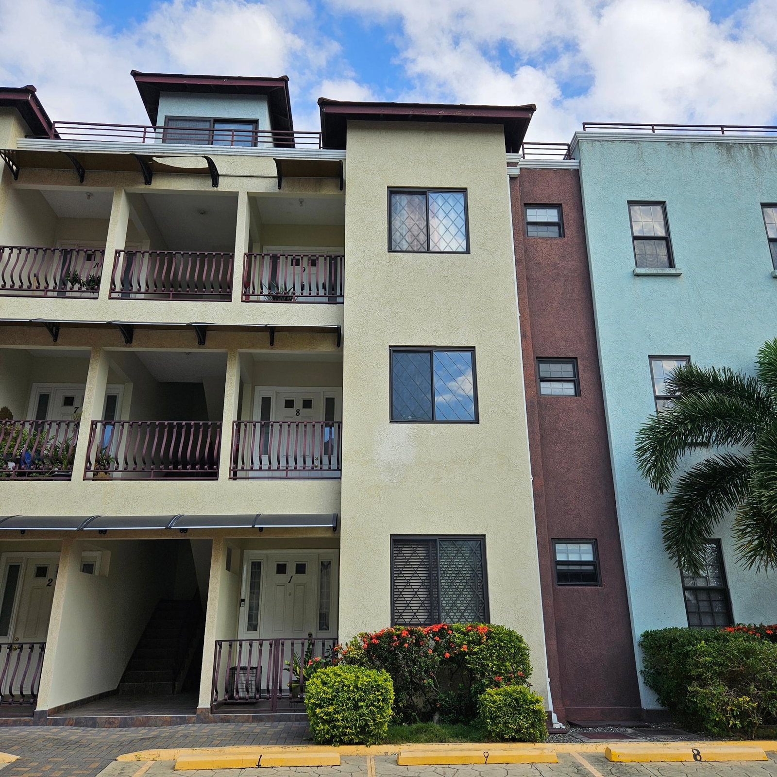 Sixth image of 10-4 East Avenue in Constant Spring P.O., St. Andrew, Jamaica - property is For Sale