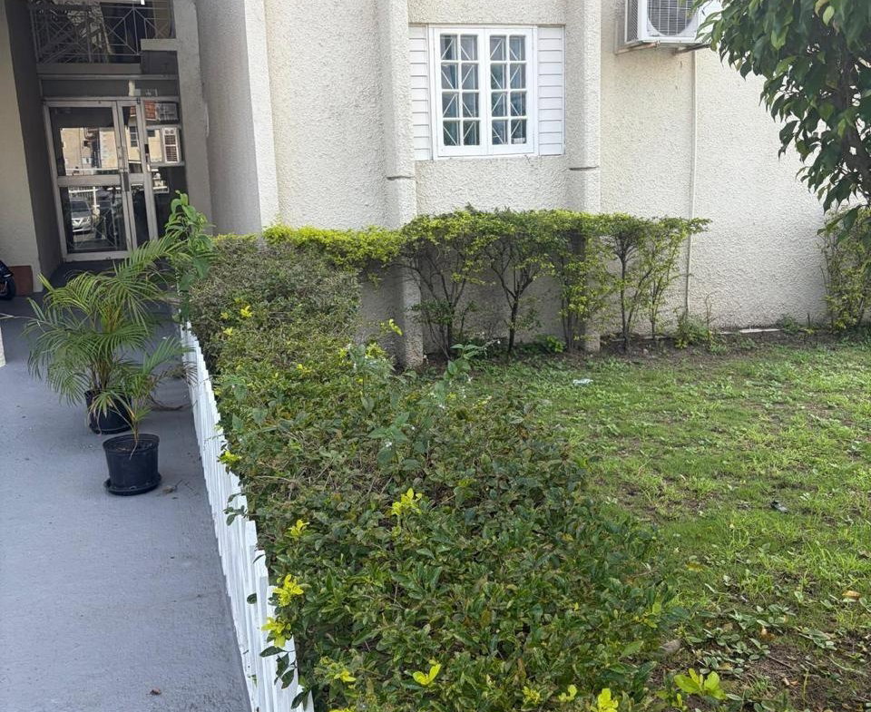 Fourth image of Apt. 8-144 1/2 Oakland Complex, Con in Kingston 8, St. Andrew, Jamaica - property is For Sale