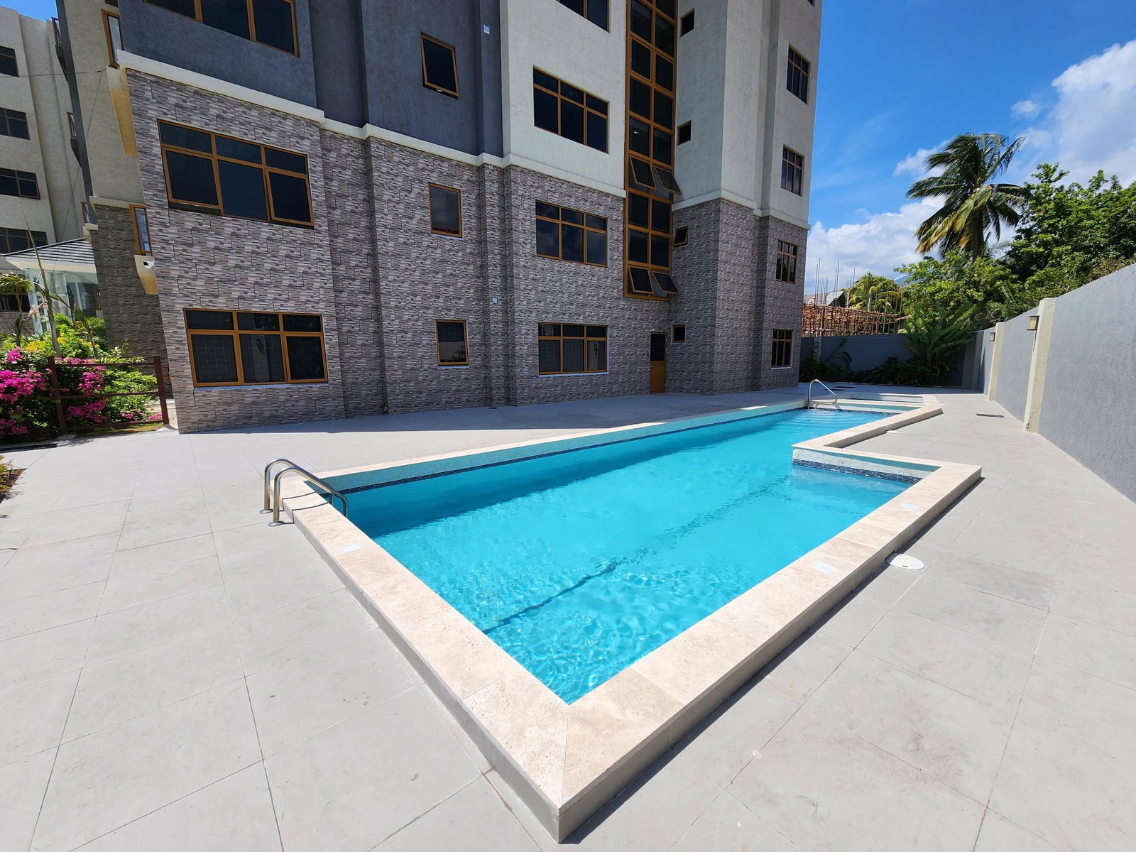 Thirtieth image of 302-30 Wellington Drive in Kingston 6, St. Andrew, Jamaica - property is For Rent