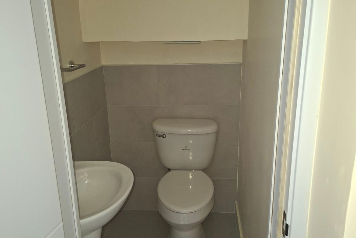 Seventh image of 34 Chester Creek in Greater Portmore, St. Catherine, Jamaica - property is For Rent