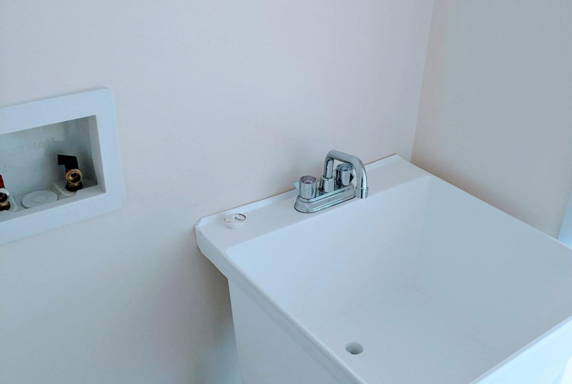 Sixth image of Chester Creek in Greater Portmore, St. Catherine, Jamaica - property is For Rent