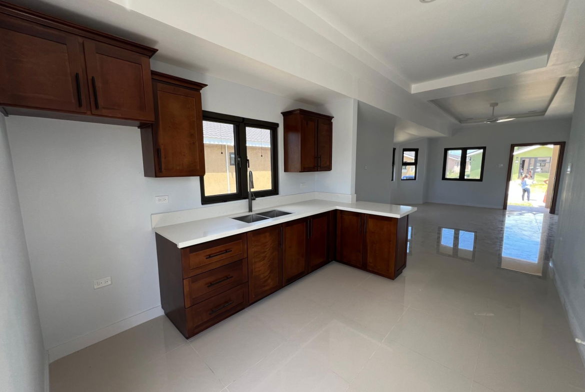 Fifth image of Lot-493 Oak Estate in Portmore Mall, St. Catherine, Jamaica - property is For Rent