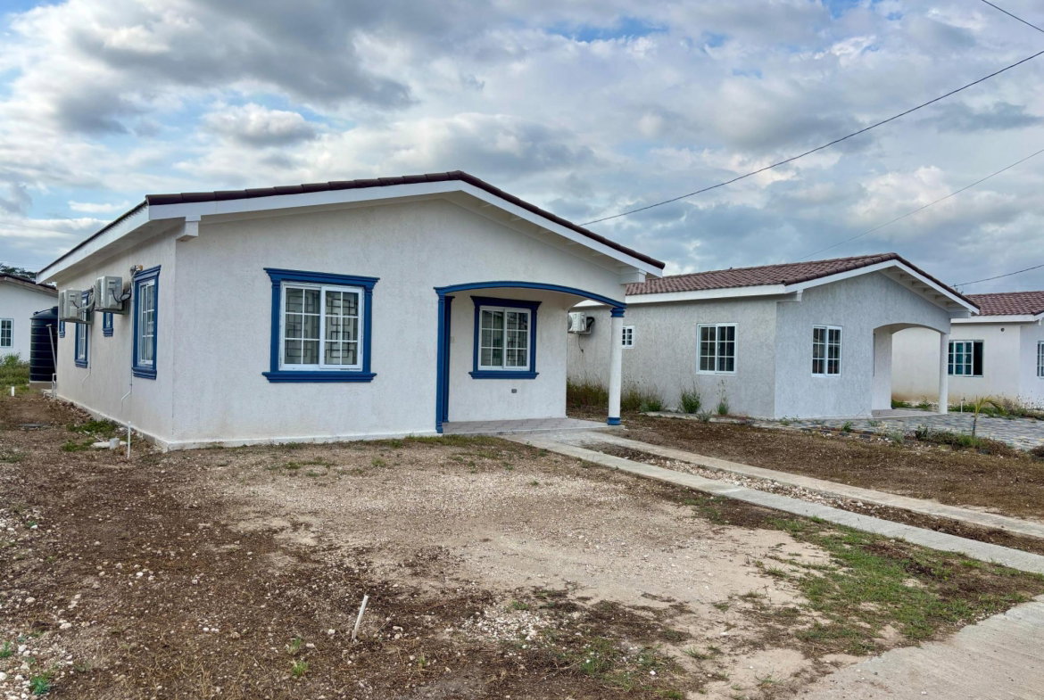 First image of 58 Royal Pines in Portmore Pines, St. Catherine, Jamaica - property is For Rent