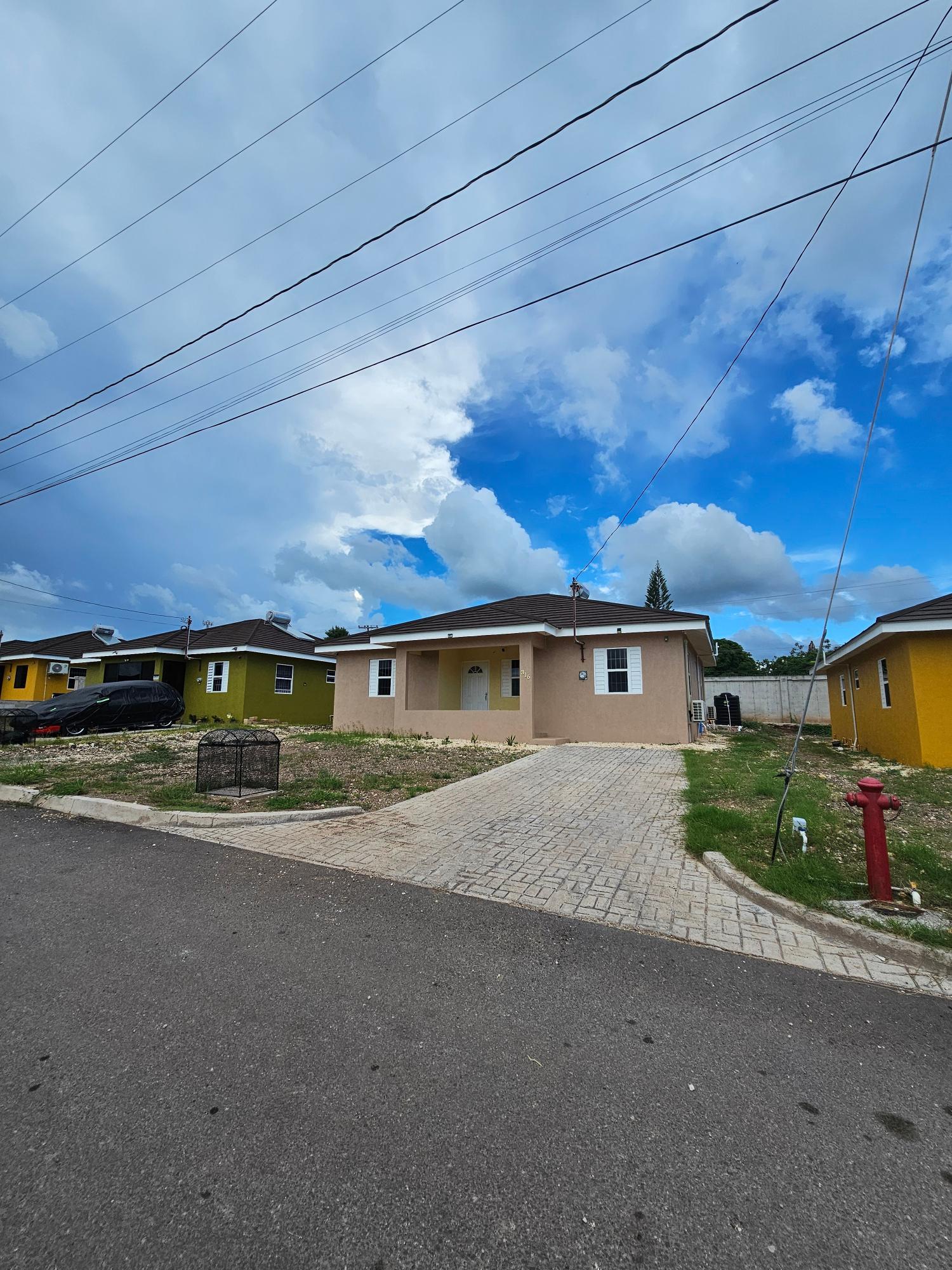 Seventh image of 316 Colbeck Manor in Old Harbour, St. Catherine, Jamaica - property is For Rent