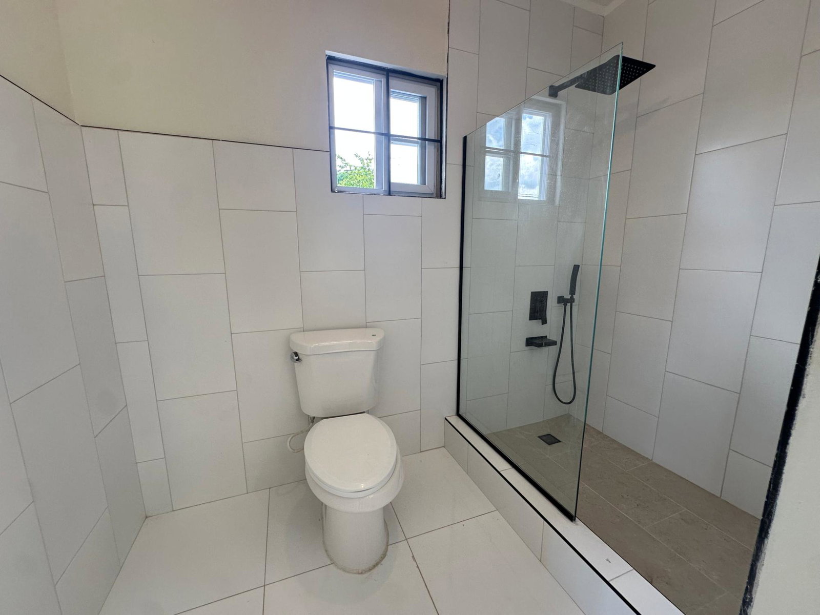 Eleventh image of 7 Tucker Avenue, Kingston 6 in Kingston 6, St. Andrew, Jamaica - property is For Rent