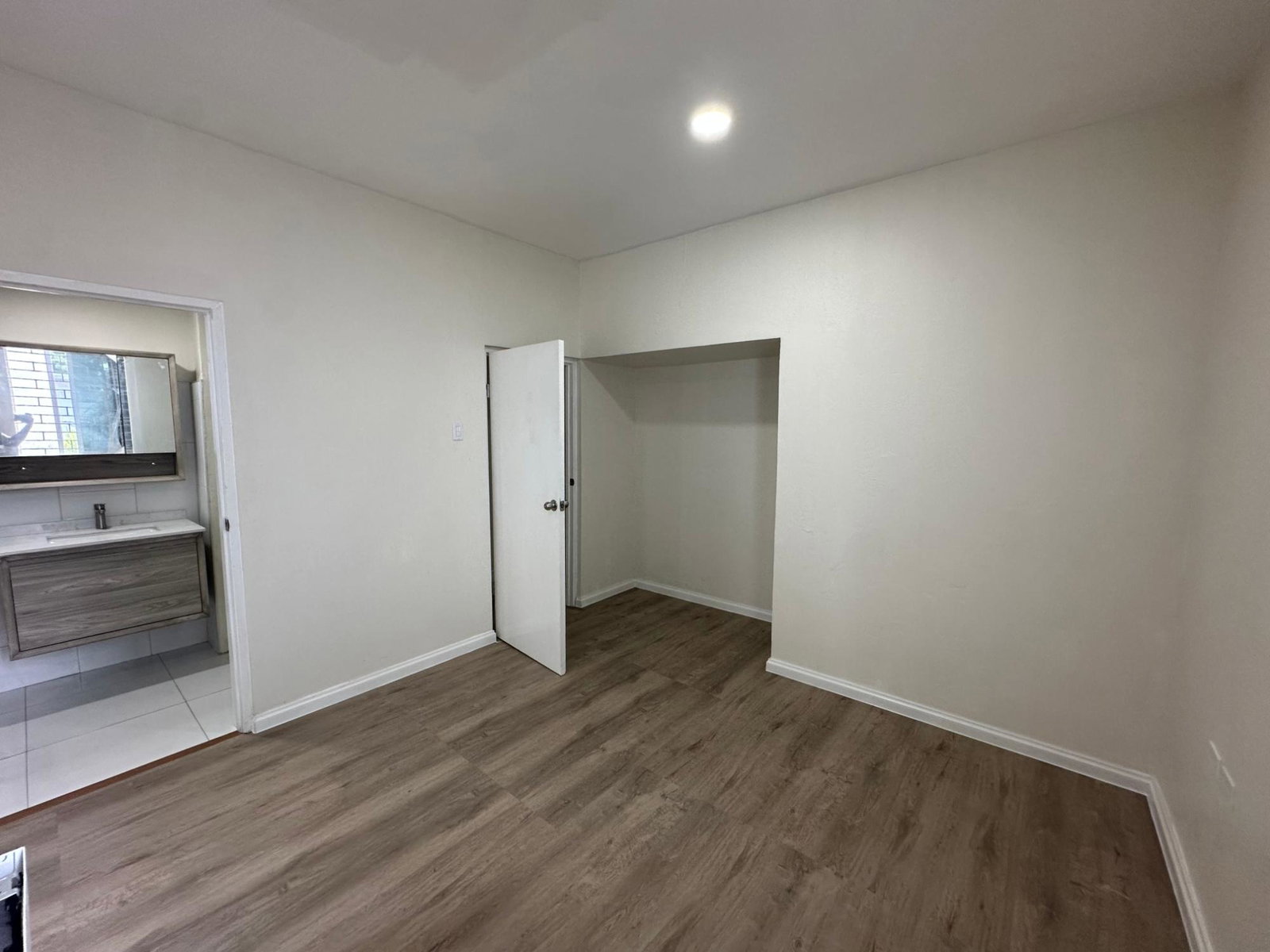 Fifth image of 7 Tucker Avenue, Kingston 6 in Kingston 6, St. Andrew, Jamaica - property is For Rent