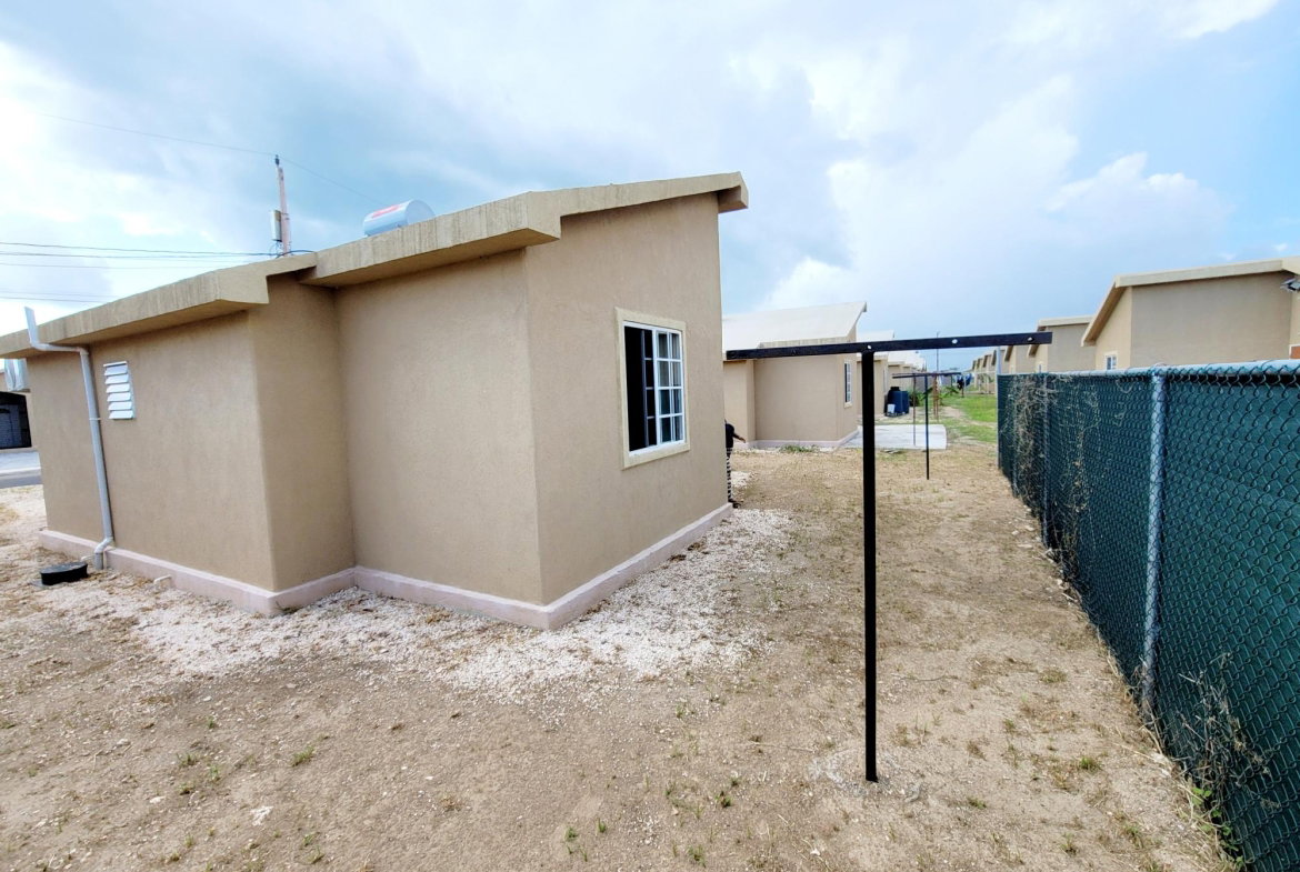 Third image of 413- Phoenix Park Village 2 in Phoenix Park, St. Catherine, Jamaica - property is For Rent