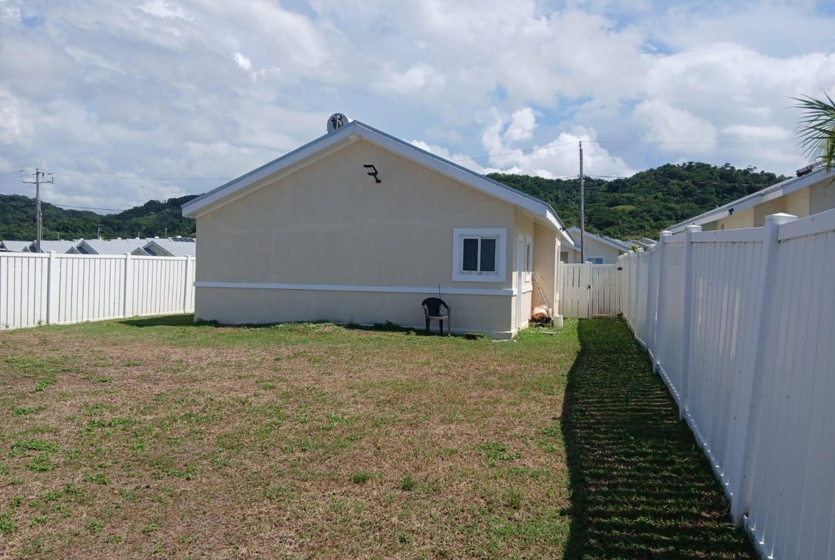 Seventeenth image of 193 Ocean Pointe, Sandy Bay in Lucea, Hanover, Jamaica - property is For Rent