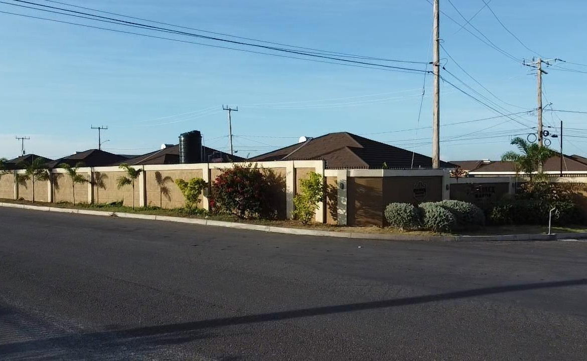 Third image of 360 Colbeck Manor in Old Harbour, St. Catherine, Jamaica - property is For Sale