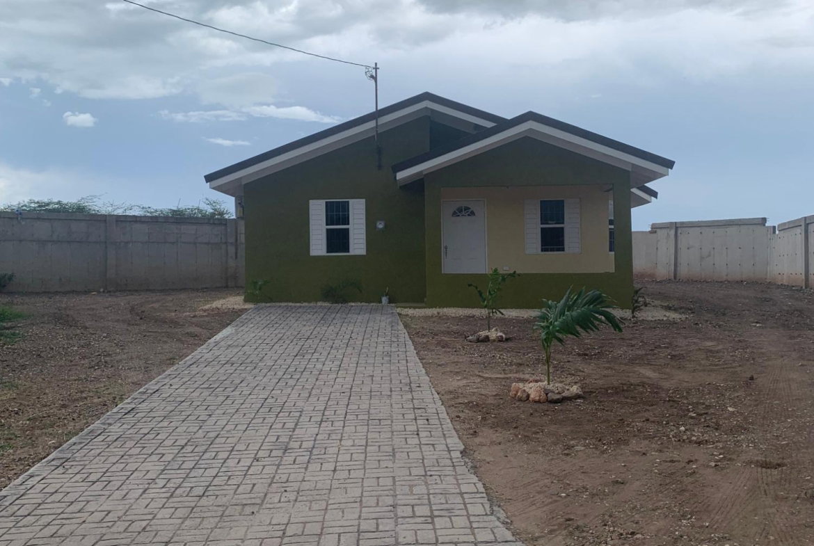 Fifth image of 360 Colbeck Manor in Old Harbour, St. Catherine, Jamaica - property is For Sale