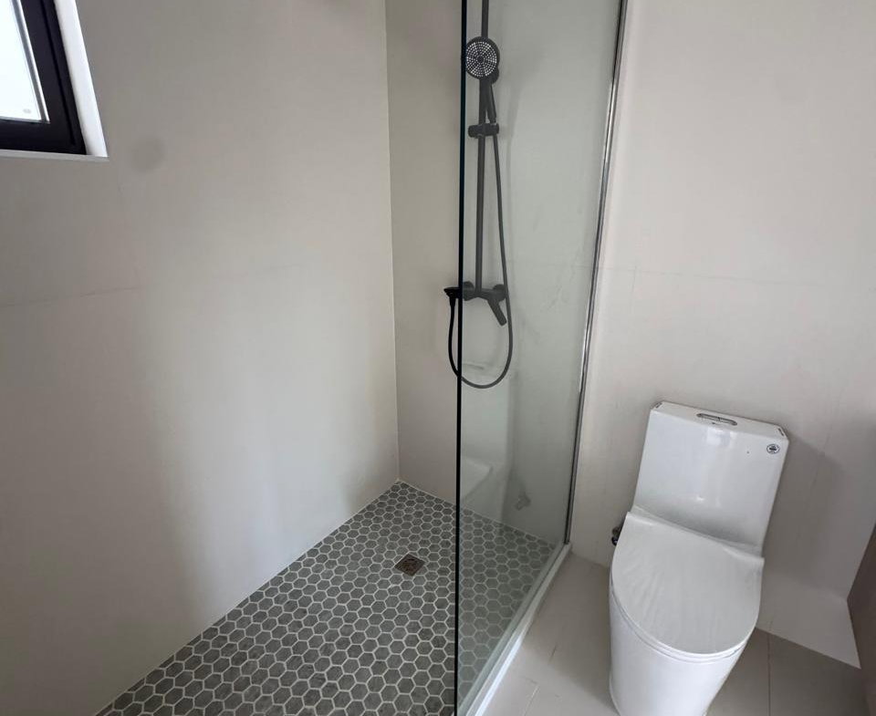 Eleventh image of 266 Oak Estates, Bernard Lodg in Bernard Lodge, St. Catherine, Jamaica - property is For Rent