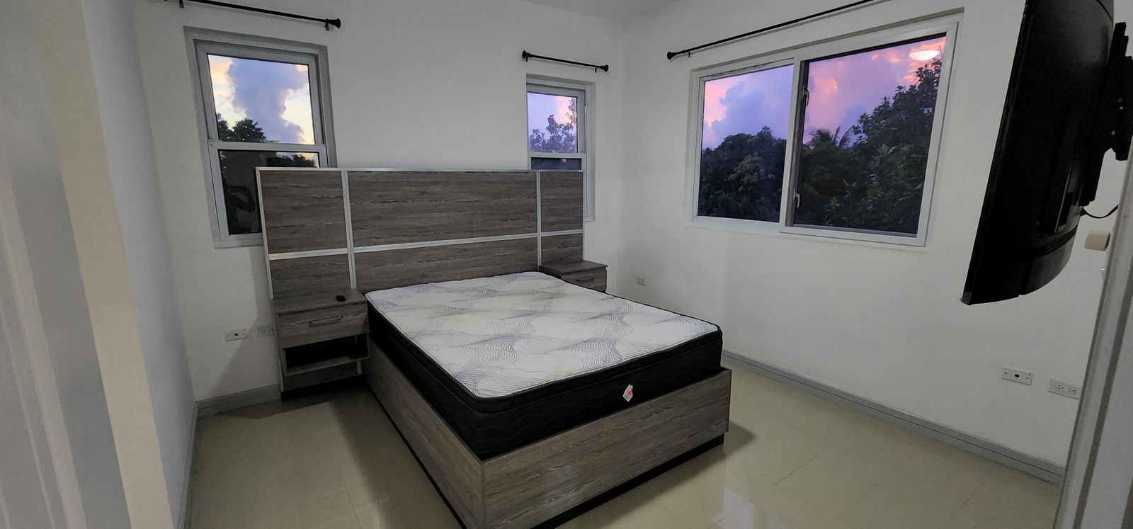 Seventeenth image of 12-71 Border Avenue in Kingston 19, St. Andrew, Jamaica - property is For Rent