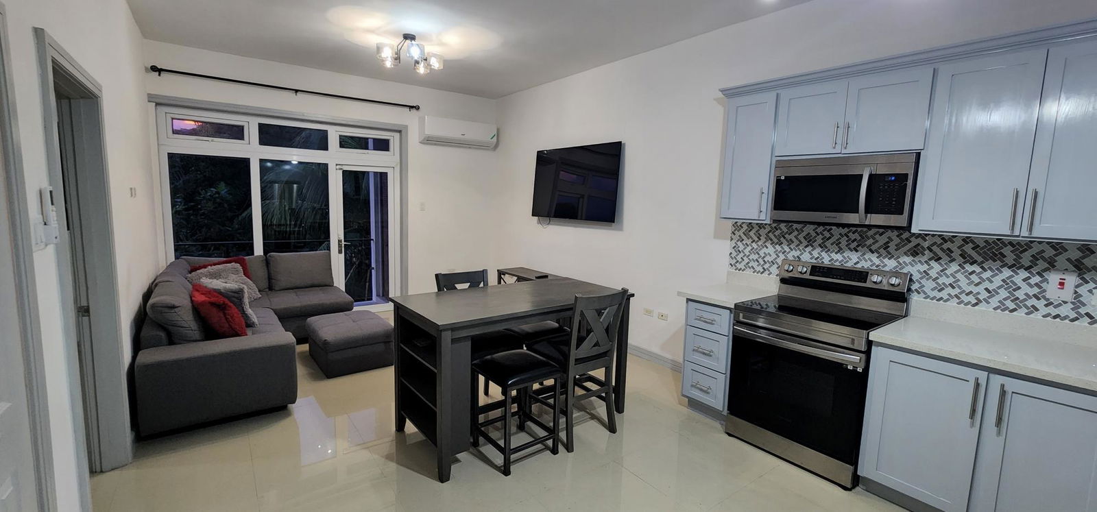 Twenty-First image of 12-71 Border Avenue in Kingston 19, St. Andrew, Jamaica - property is For Rent