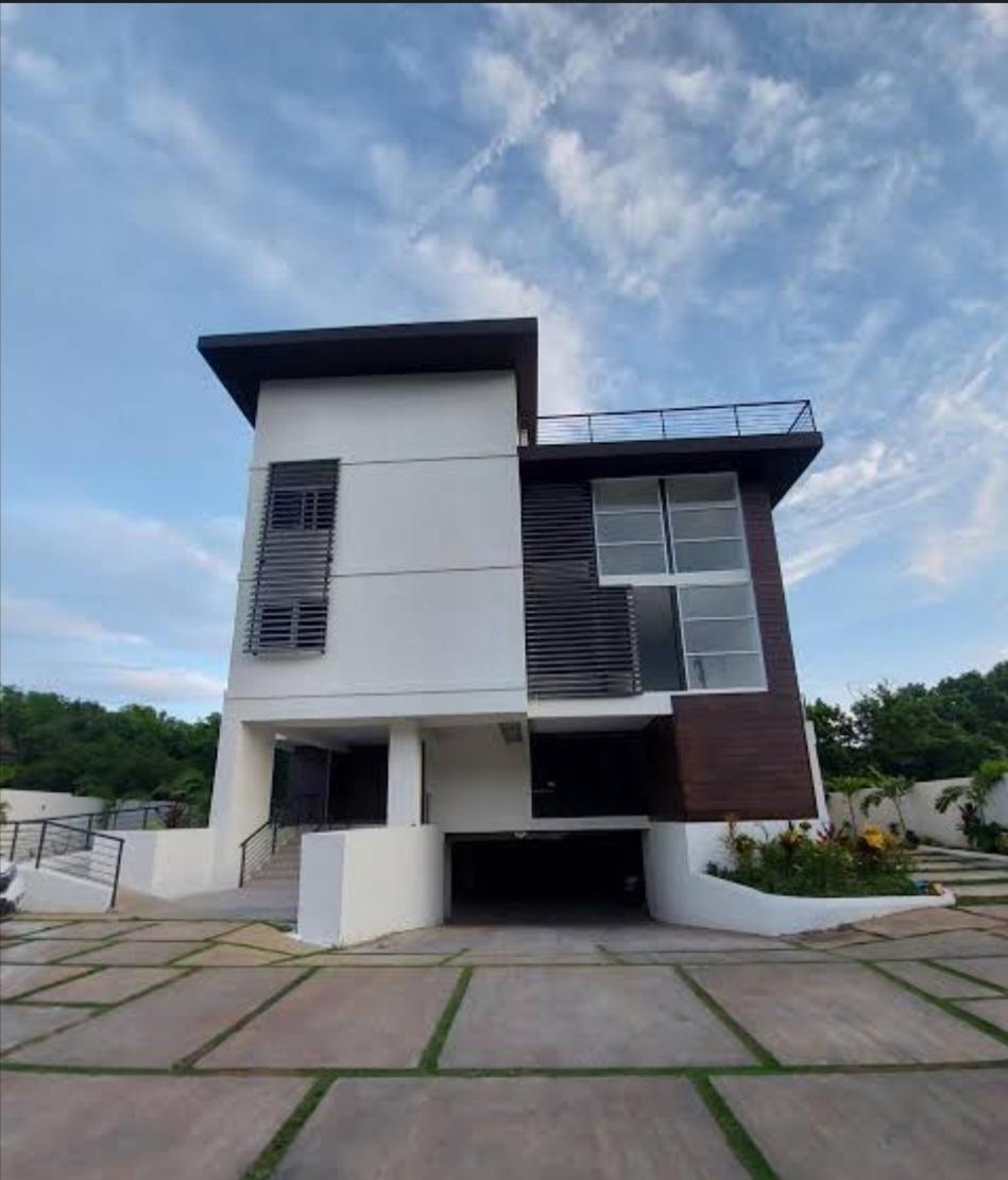 Fourth image of 12-71 Border Avenue in Kingston 19, St. Andrew, Jamaica - property is For Rent