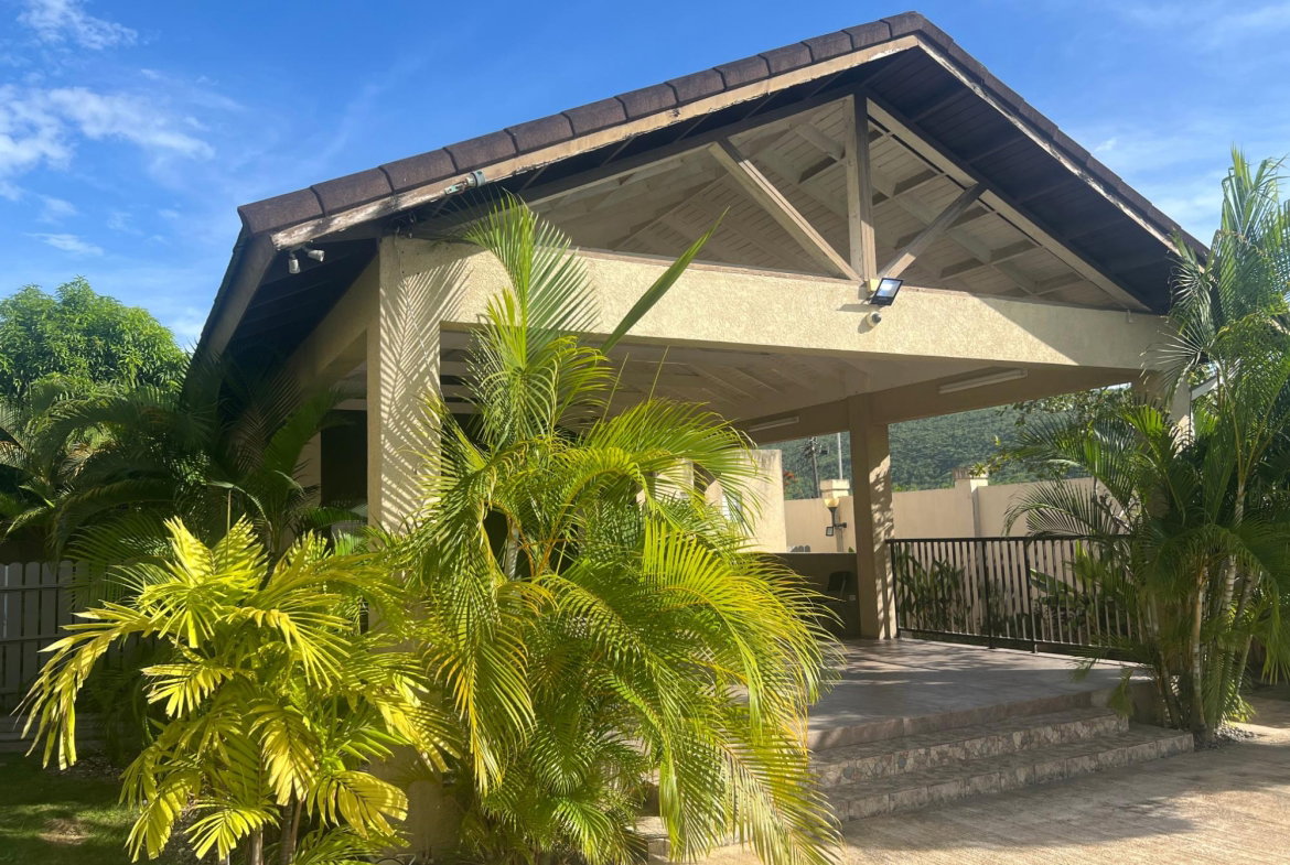Ninth image of 51-1 Spathodia Avenue in Kingston 6, St. Andrew, Jamaica - property is For Sale