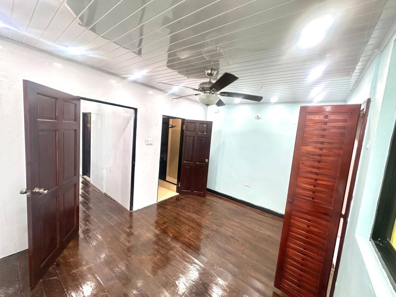 Newly-Renovated-2-Bed-Townhouse-for-Rent-in-Kingston-6-St.-Andrew Fourteenth image of 2d Vectis Avenue in Kingston 6, St. Andrew, Jamaica - property is For Rent