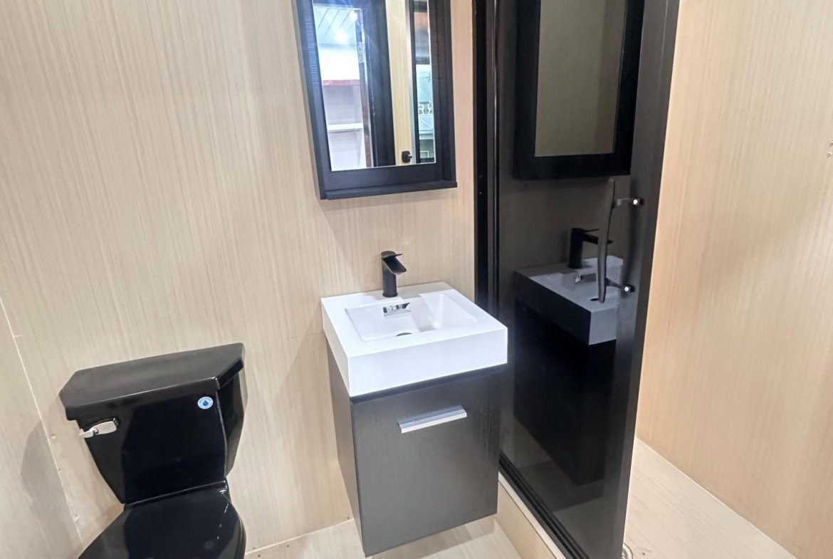 Sixteenth image of 2d Vectis Avenue in Kingston 6, St. Andrew, Jamaica - property is For Rent