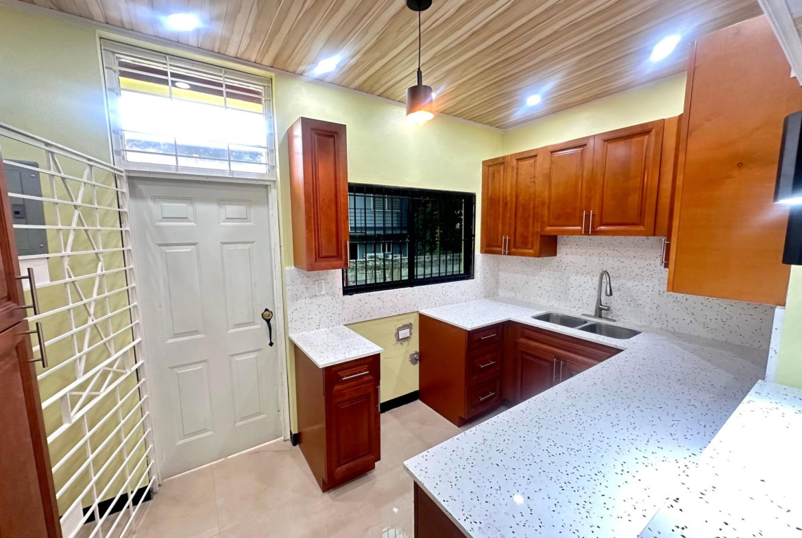 Fifth image of 2d Vectis Avenue in Kingston 6, St. Andrew, Jamaica - property is For Rent
