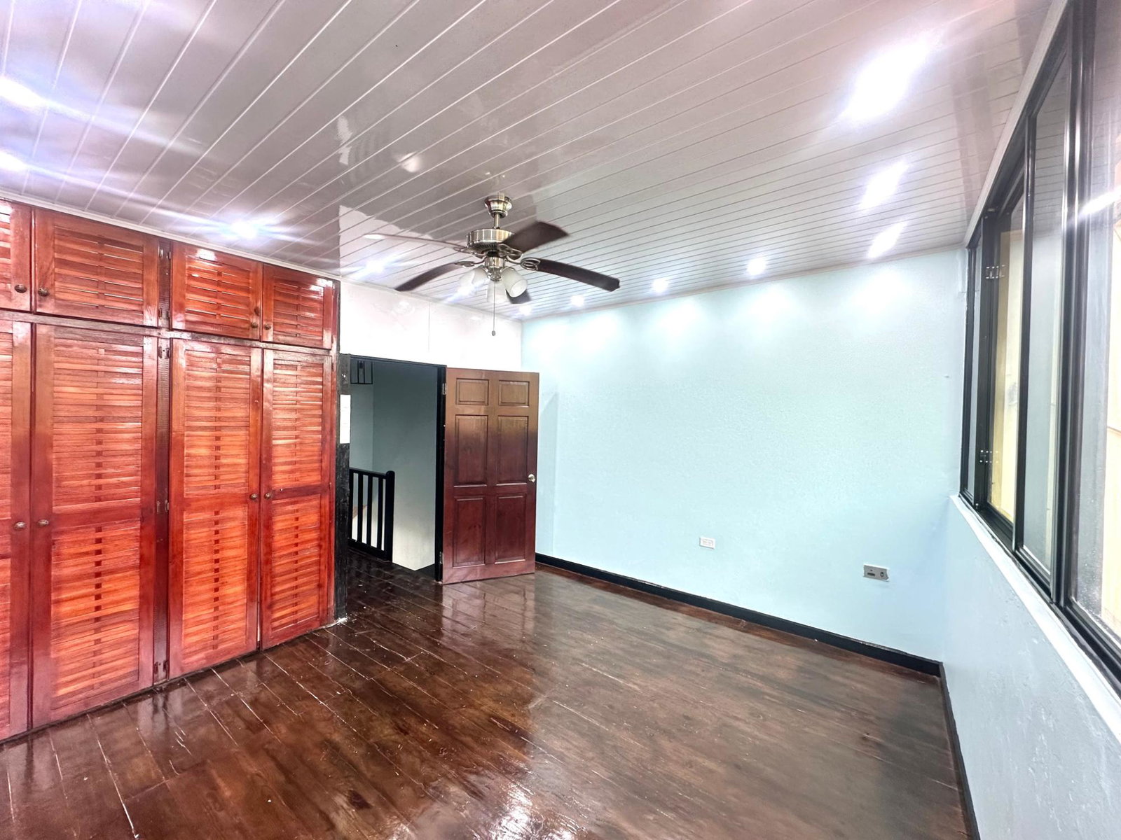 Newly-Renovated-2-Bed-Townhouse-for-Rent-in-Kingston-6-St.-Andrew Tenth image of 2d Vectis Avenue in Kingston 6, St. Andrew, Jamaica - property is For Rent