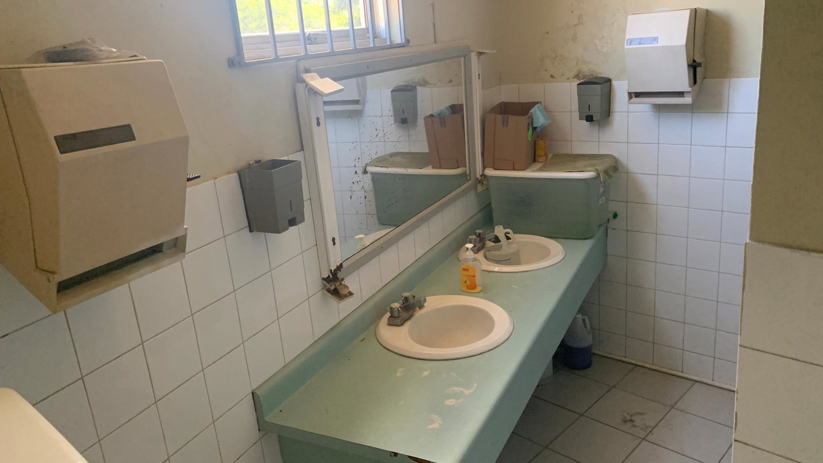 Fifth image of 8a Manchester Avenue - Upper Floor Unit in May Pen, Clarendon, Jamaica - property is For Rent