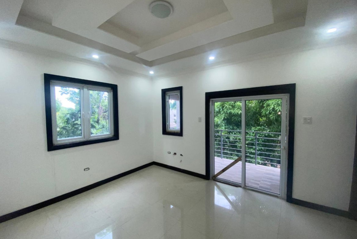 Eleventh image of 8-5 Park Avenue in Kingston 19, St. Andrew, Jamaica - property is For Sale