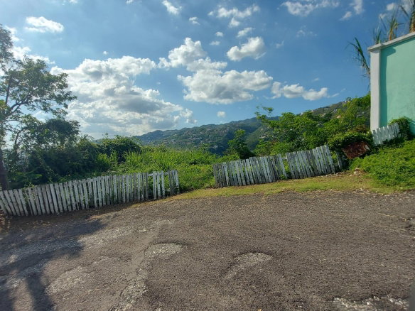 First image of 11 West Oakridge in Kingston 8, St. Andrew, Jamaica - property is For Sale