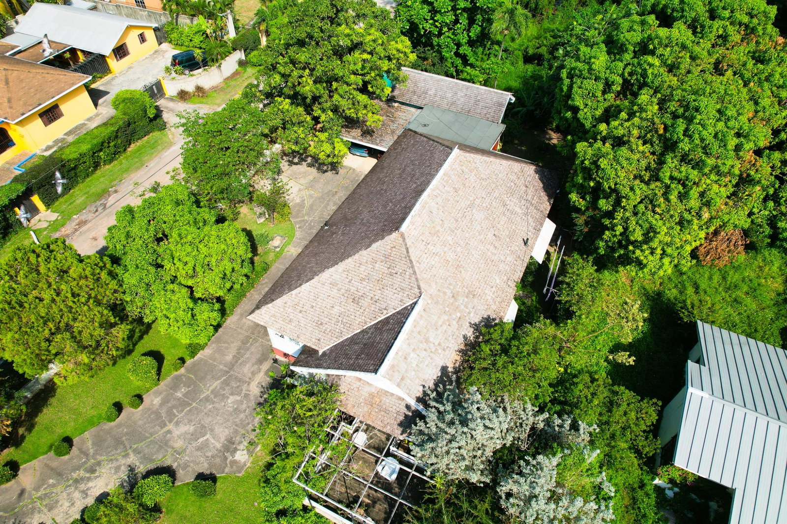 Twelfth image of 15 Sandhurst Crescent in Kingston 6, St. Andrew, Jamaica - property is For Sale