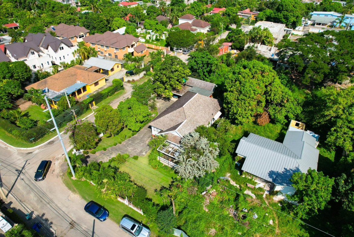 Eighteenth image of 15 Sandhurst Crescent in Kingston 6, St. Andrew, Jamaica - property is For Sale