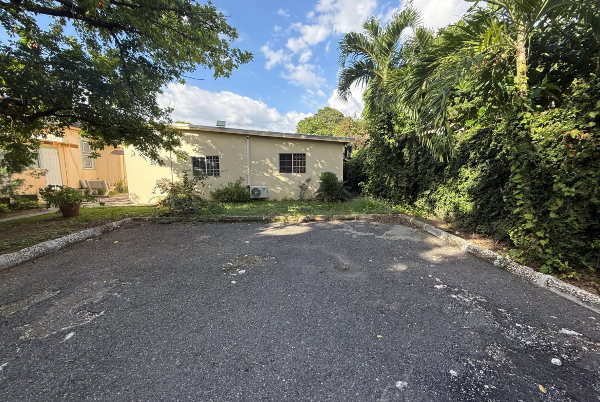 Eighth image of 16 Windsor Avenue, Kingston 5 in Kingston 5, St. Andrew, Jamaica - property is For Sale