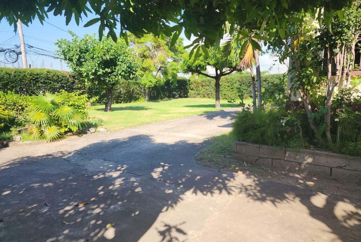 Fourth image of Mountain View Ave. Kgn. 6 in Kingston 6, St. Andrew, Jamaica - property is For Rent