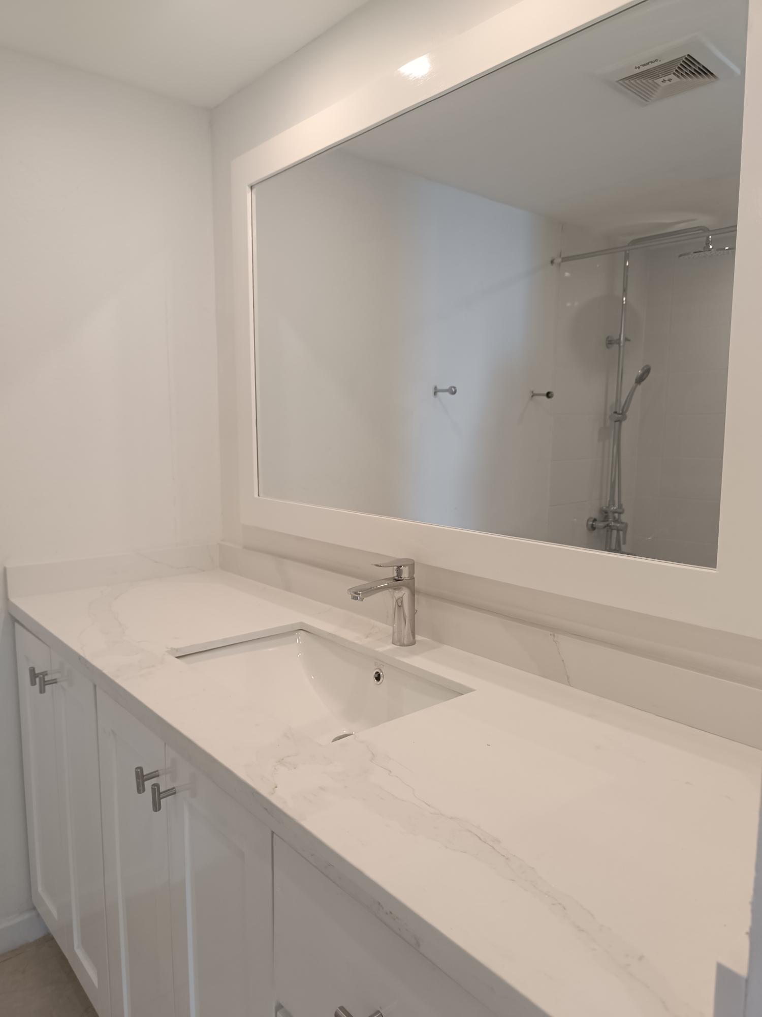 Tenth image of 11b-1-3 Ocean Blvd, Ocean Towers in KINGSTON, Kingston, Jamaica - property is For Rent