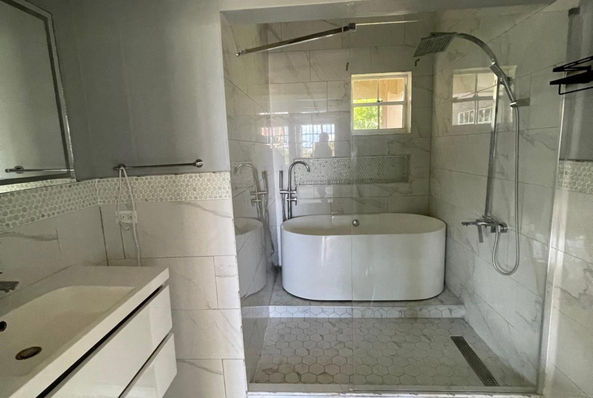 Seventh image of 215 Sandhills Circle, Hellshi in Hellshire Heights, St. Catherine, Jamaica - property is For Rent