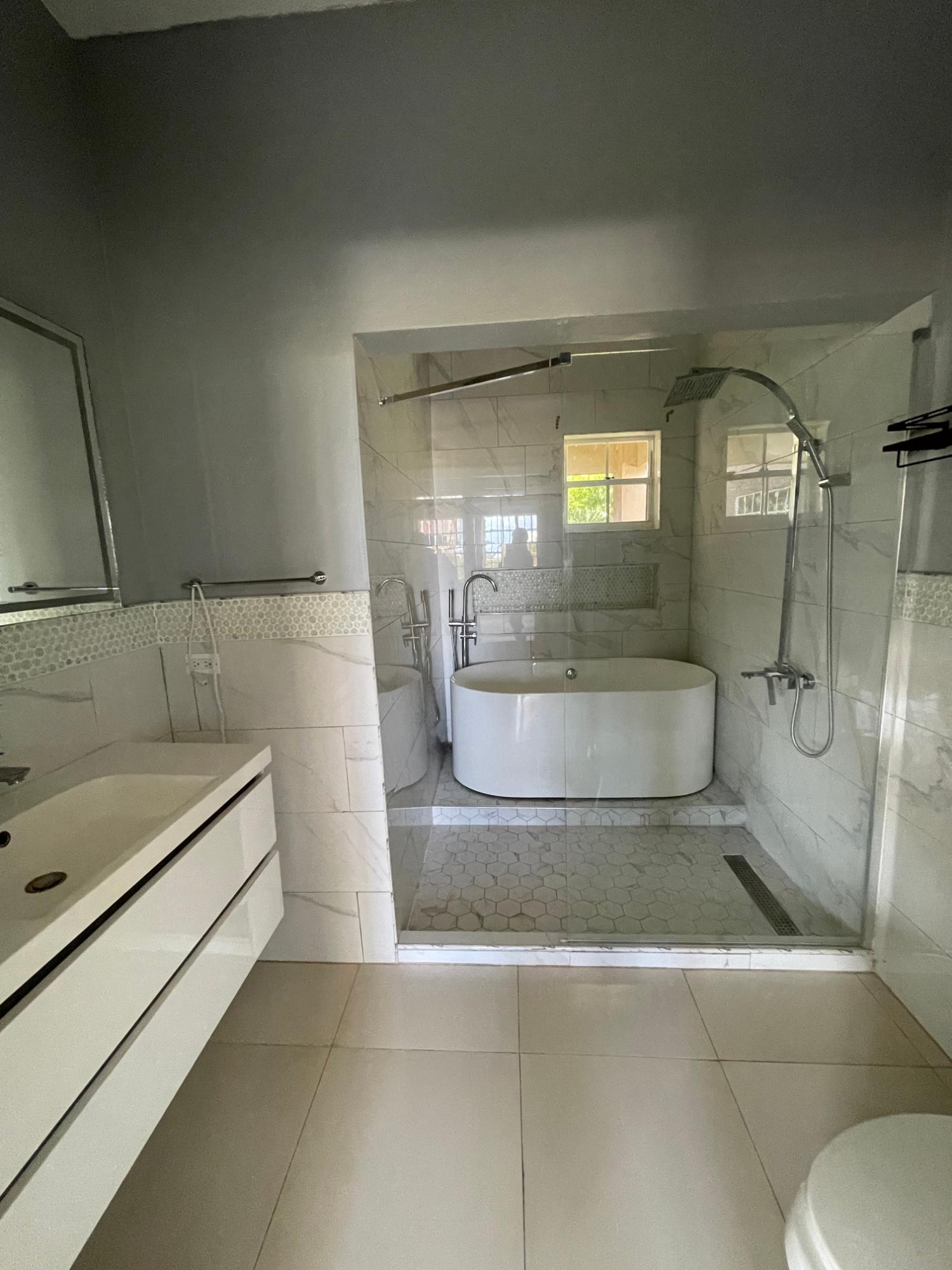 Seventh image of 215 Sandhills Circle, Hellshi in Hellshire Heights, St. Catherine, Jamaica - property is For Rent