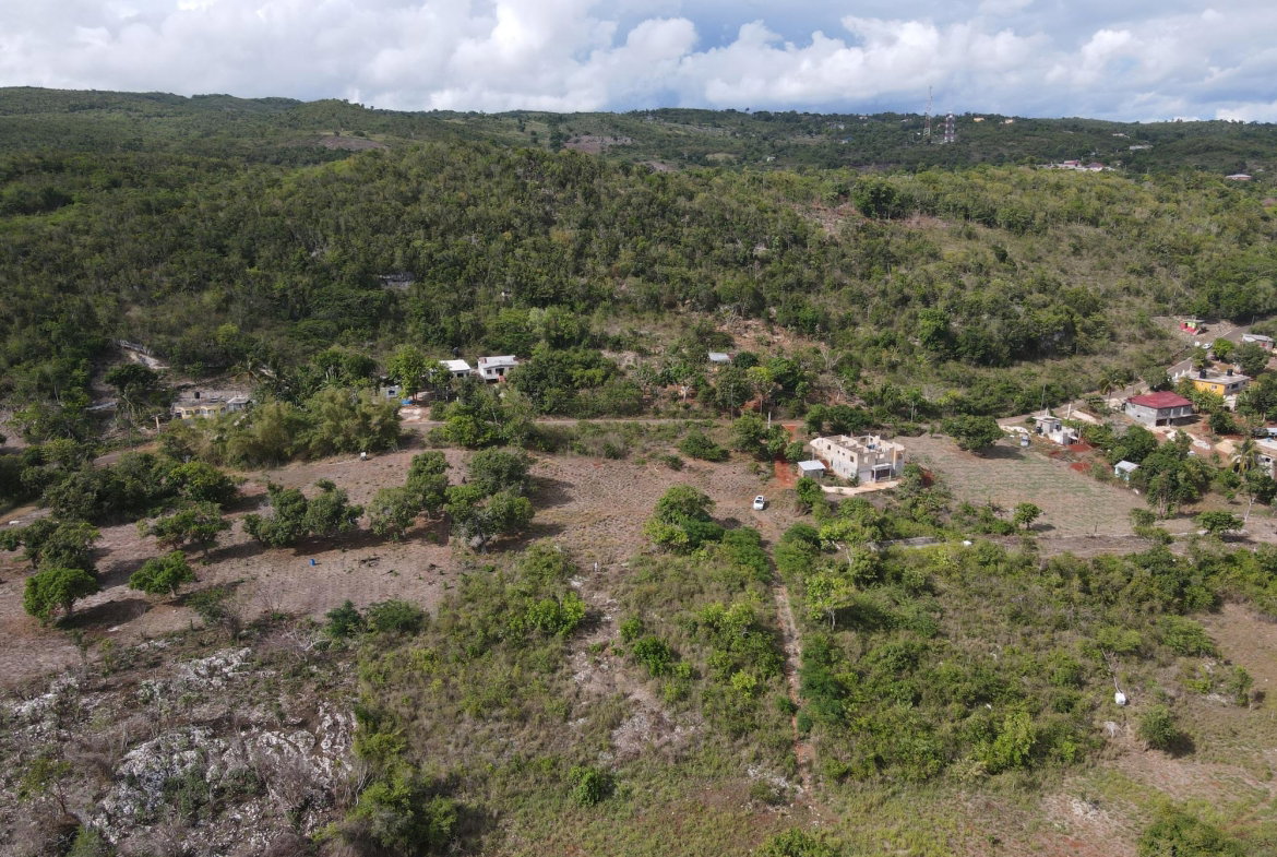 Fourth image of Cross Keys, Marlie Hill, in Cross Keys, Manchester, Jamaica - property is For Sale